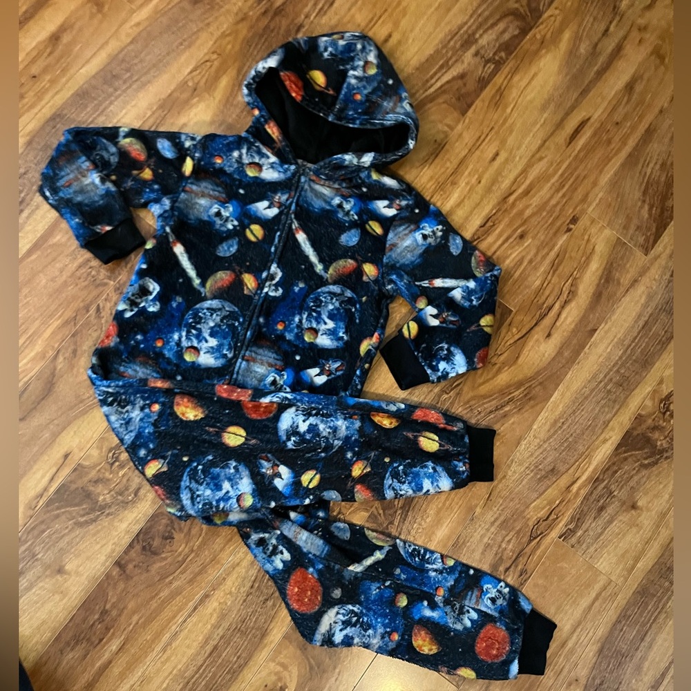 🚀 Space-Themed Hooded Youth Onesie
